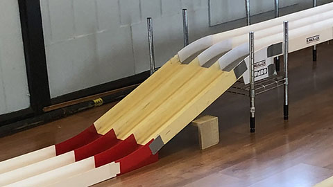 Picture of a Tamiya Mini 4WD 3 lanes junior circuit 20/160 degree bank slope up with a straight